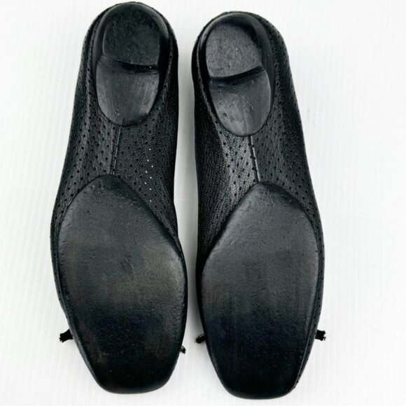 Chloe Black Perforated Ballet Flats bows derail 8 - Picture 5 of 9